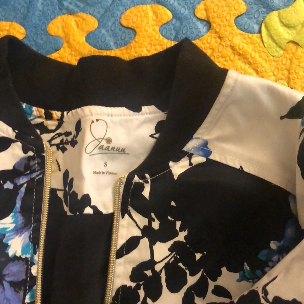 Spring Pretty Jacket - image 2